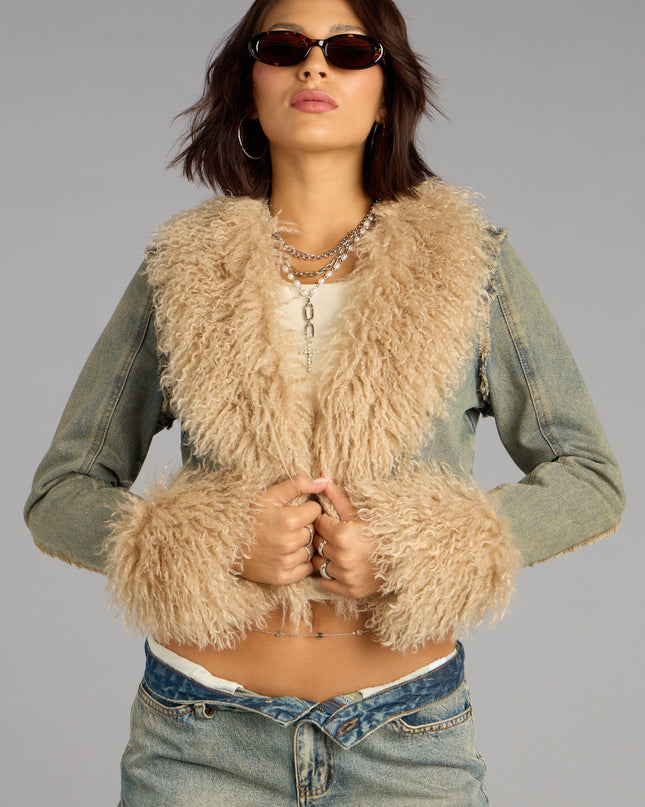This piece brings trend-right energy to the Scene Stealer Faux Fur Crop Denim Jacket, perfect for fall outfits that stand out.