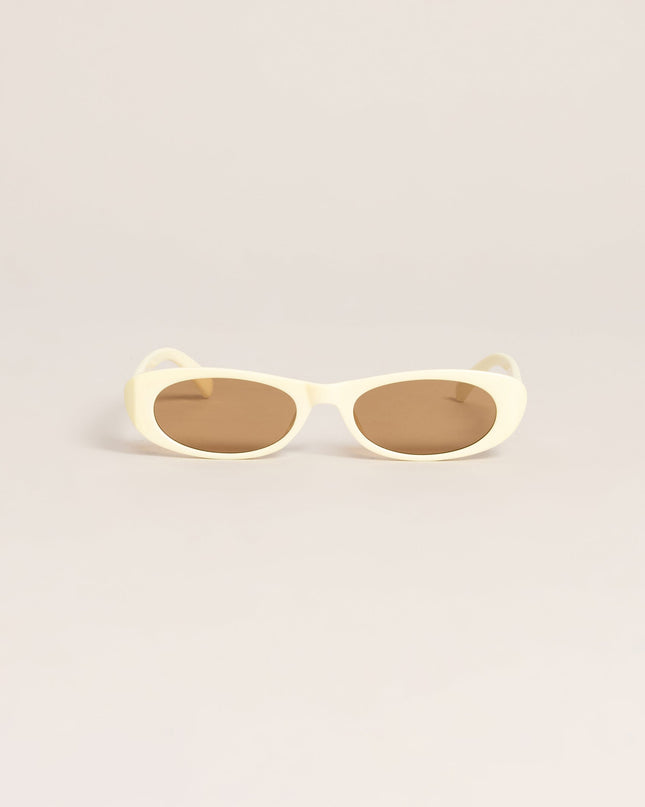 Sleek Retro Vibe Oval Sunglasses