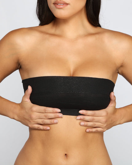 Lifting Body Tape, a trendy addition to women's going-out outfits, is ideal for Christmas party outfits, chic NYE attire, or winter night-out looks that keep you on-trend!